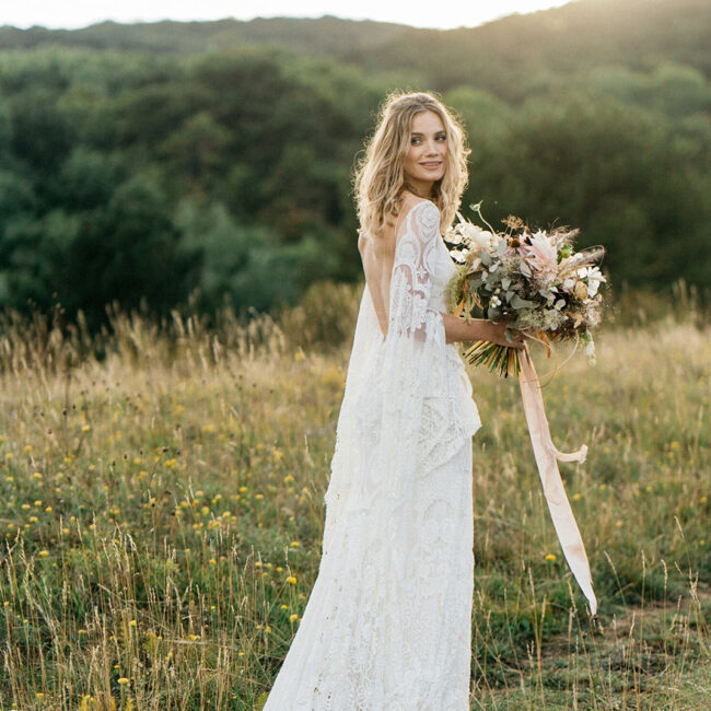 Boho Hochzeit Brautkleid rückenfrei