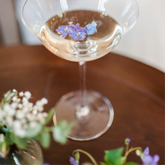 Cheers to love, to intimacy, to your closest friends.⁠
Celebrate your wedding day from the first moment to the last!⁠
⁠
#parkhotelschönbrunn #lilyofthevalley #mademoisellefee #igersaustria #igersvienna #viennabride weddinginspiration #bridalstyle #weddingmoments #bestmoments #instawedding #wedding #vienna #wedding2019 #weddingvienna #eventdecoration ⁠
⁠
Photography: @catehoffmannimages⁠